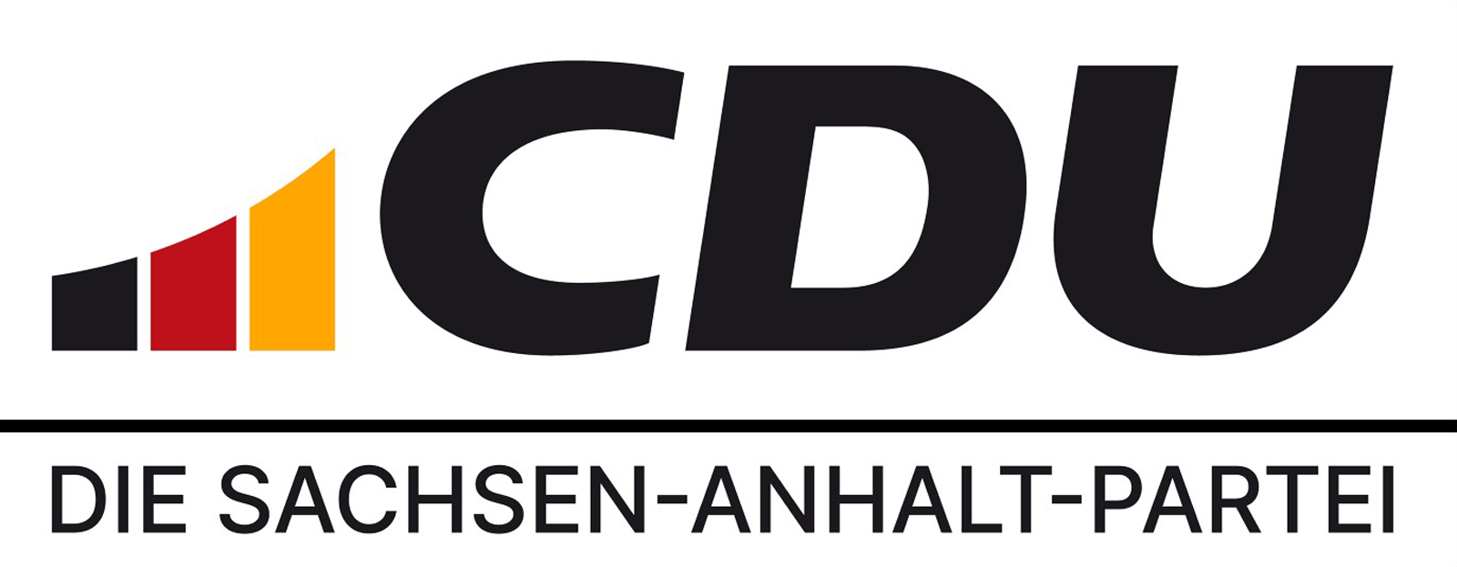 Schriftzug „CDU“ in schwarzer Schrift neben drei ansteigenden Balken in Schwarz, Rot und Gelb; darunter steht „DIE SACHSEN-ANHALT-PARTEI“.