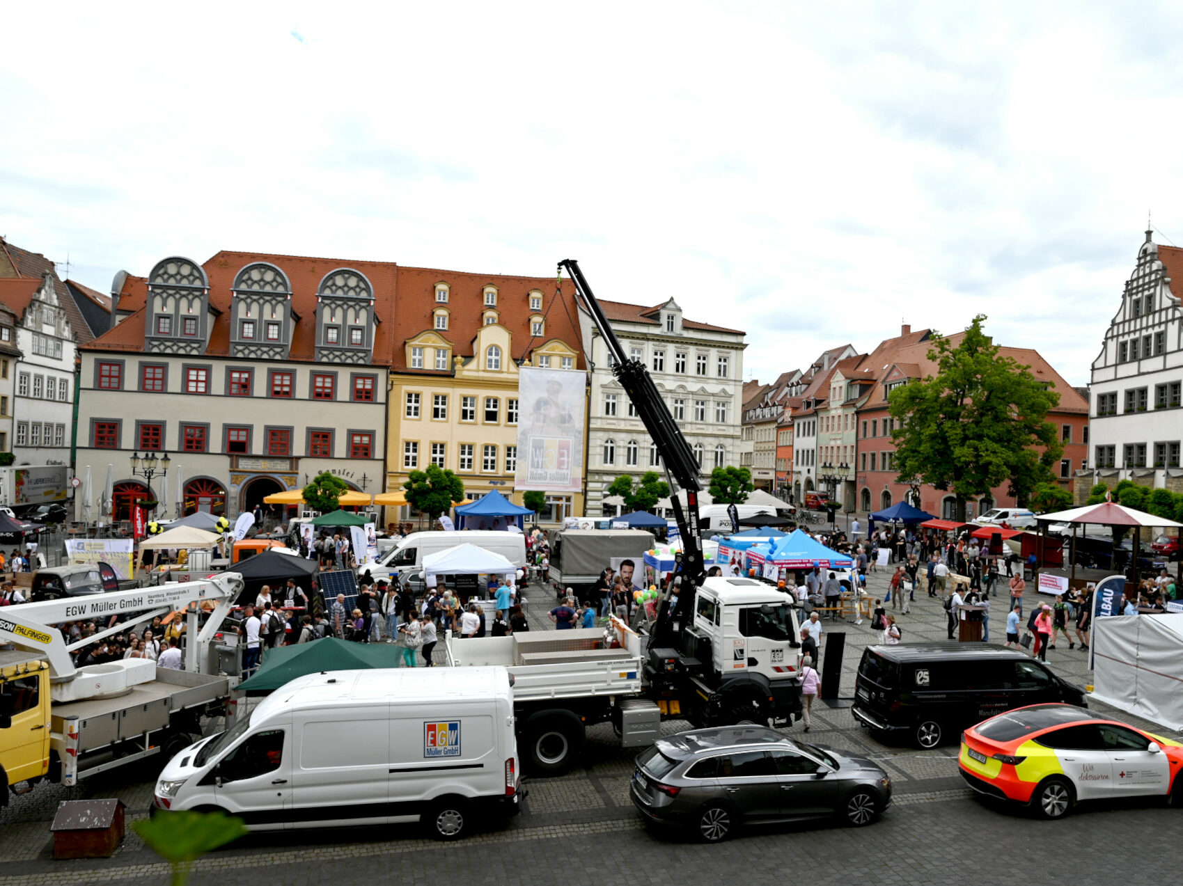 Aktionstag "Handwerk zum Anfassen" auf dem Markt in Naumburg