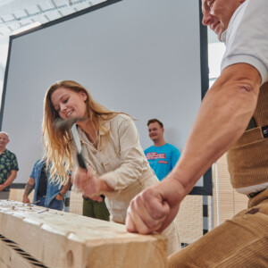 die.tischlerin, Handwerksinfluencerin, unterstützte den Aktionstag in Dessau-Roßlau.