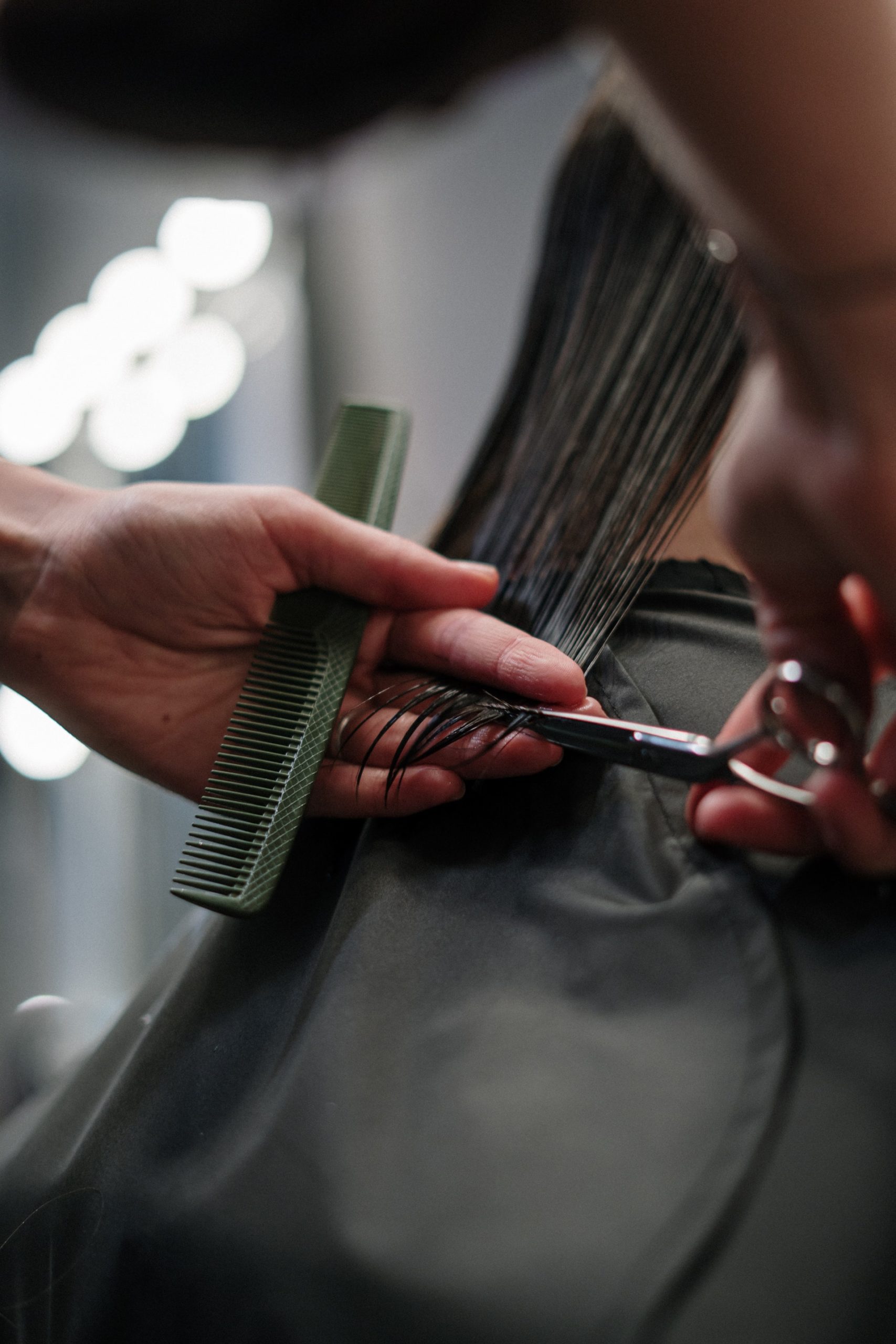 Haareschneiden beim Friseur